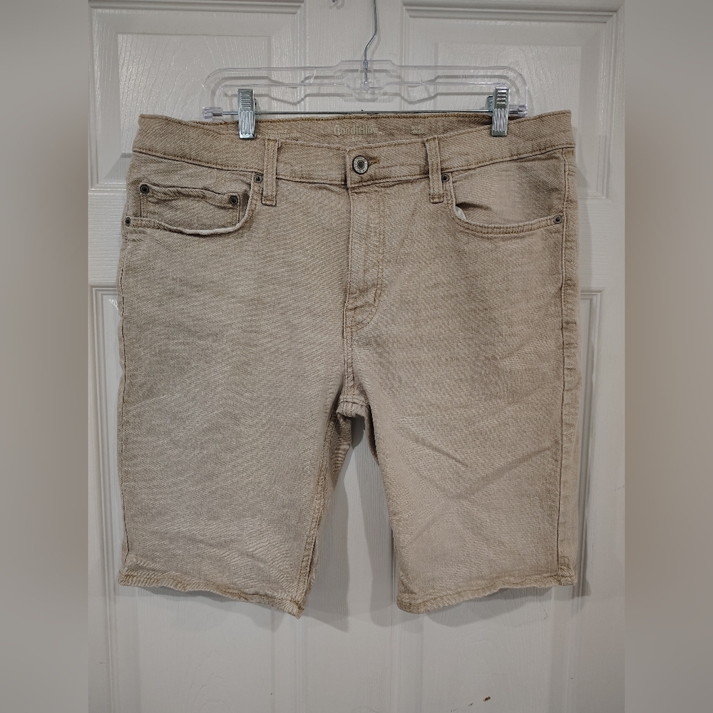 Men's Tan Shorts